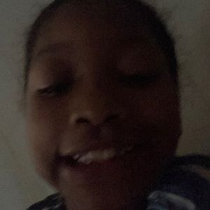 Meet your Posher, Kamari